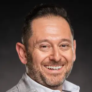 Edward-Nisanov-New-Headshot-White-Border